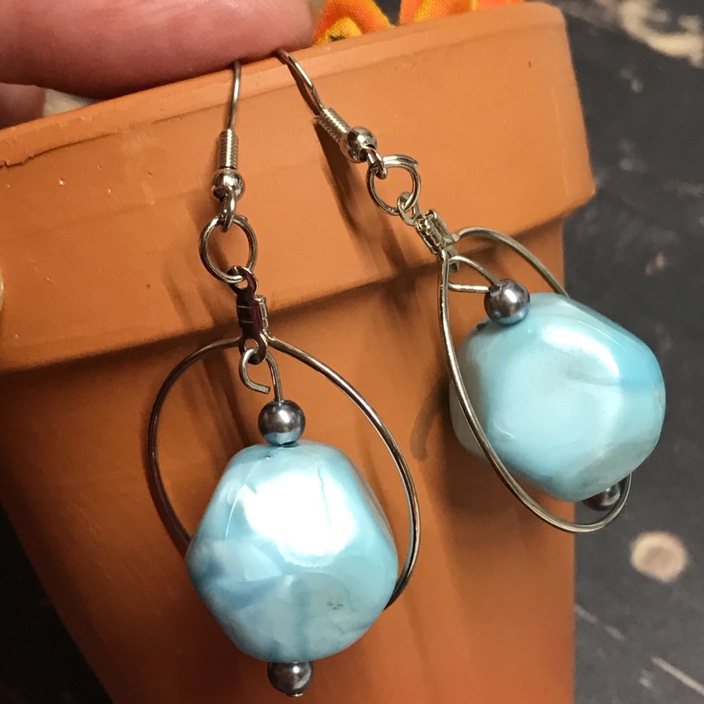 Blue bead hoops dangle earrings MunandMe handmade - Picture 5 of 5